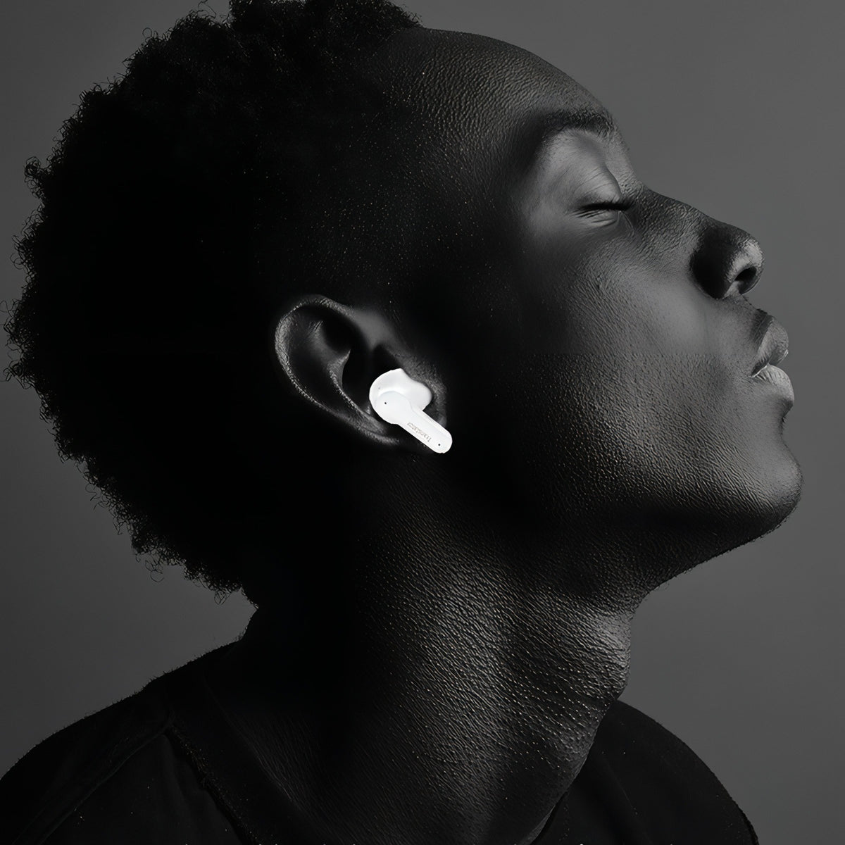 Fenzora Translator Earbuds high-quality sound for music and calls